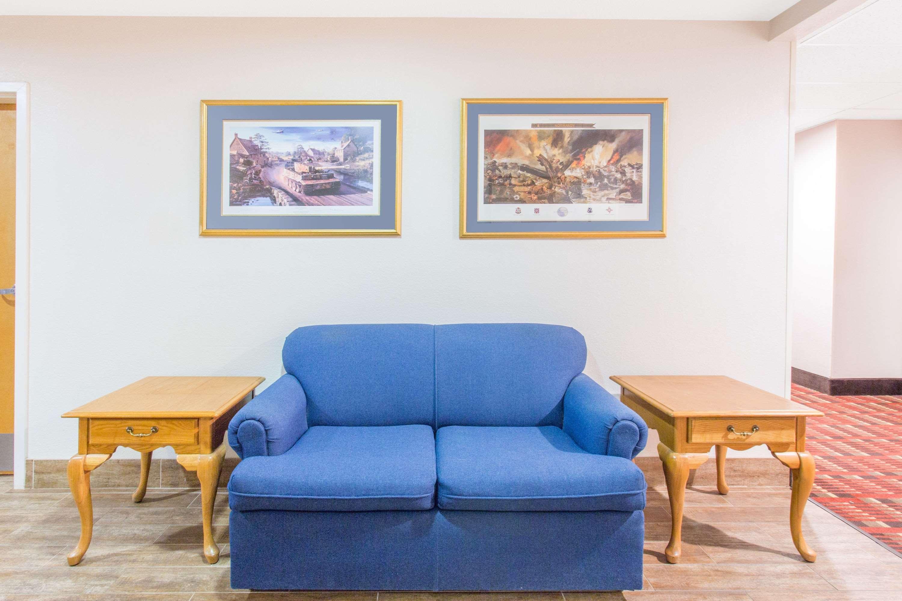 Super 8 By Wyndham Bedford Hotel Luaran gambar