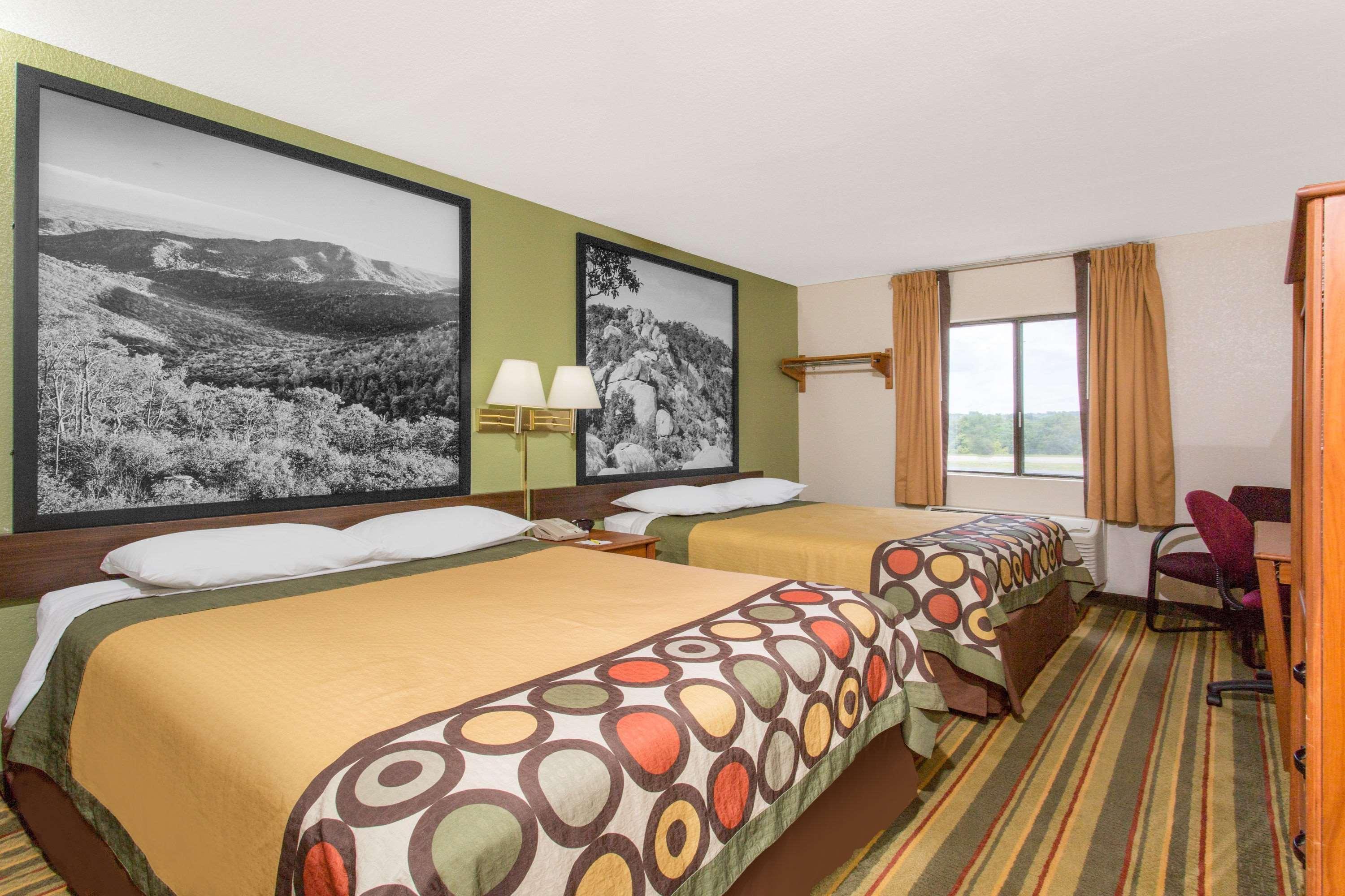Super 8 By Wyndham Bedford Hotel Luaran gambar
